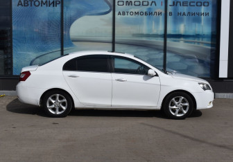 Подержанный автомобиль Geely Emgrand EC7 Sedan 2014 года (4 фото)