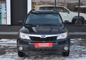 Подержанный автомобиль Subaru Forester Suv 2012 года (2 фото)