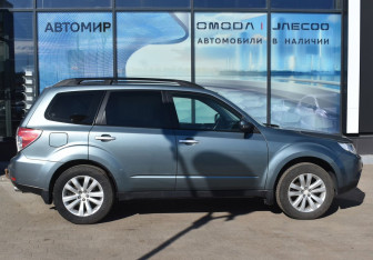 Подержанный автомобиль Subaru Forester Suv 2011 года (4 фото)