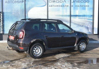 Подержанный автомобиль Renault Duster 2019 года (5 фото)