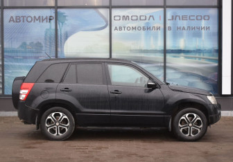 Подержанный автомобиль Suzuki Grand Vitara 2010 года (4 фото)
