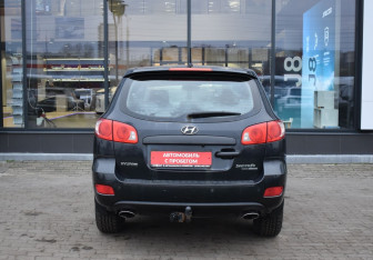 Подержанный автомобиль Hyundai Santa Fe 2007 года (6 фото)