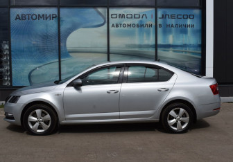 Подержанный автомобиль Skoda Octavia Liftback 2020 года (8 фото)