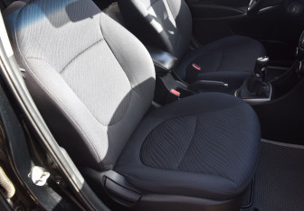 Подержанный автомобиль Hyundai Solaris Sedan 2015 года (10 фото)