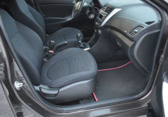 Подержанный автомобиль Hyundai Solaris Sedan 2016 года (10 фото)