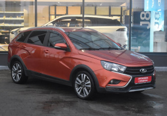 Подержанный автомобиль LADA (ВАЗ) Vesta Wagon 2019 года (3 фото)