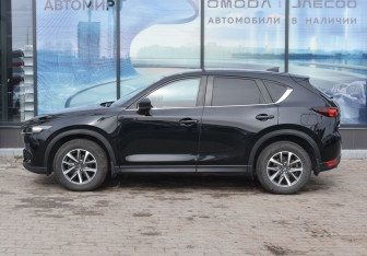 Подержанный автомобиль Mazda CX-5 2018 года (8 фото)