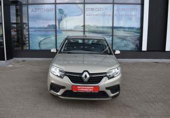 Подержанный автомобиль Renault Sandero 2020 года (2 фото)