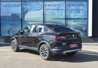 Подержанный автомобиль Renault Arkana 2021 года (7 фото)