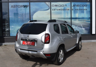 Подержанный автомобиль Renault Duster 2018 года (5 фото)