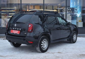 Подержанный автомобиль Renault Duster 2020 года (5 фото)