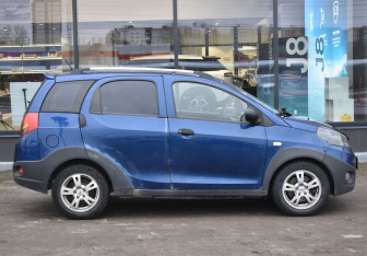 Подержанный автомобиль Chery IndiS (S18D) 2011 года (4 фото)