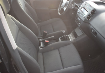 Подержанный автомобиль Volkswagen Golf Plus 2012 года (11 фото)