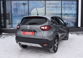 Подержанный автомобиль Renault Kaptur 2021 года (5 фото)