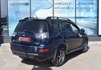 Подержанный автомобиль Mitsubishi Outlander 2011 года (5 фото)