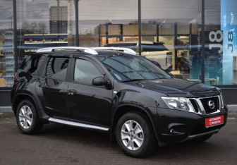 Подержанный автомобиль Nissan Terrano 2020 года (3 фото)