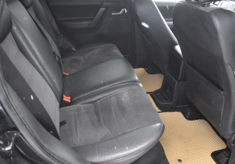 Подержанный автомобиль Land Rover Freelander 2010 года (11 фото)