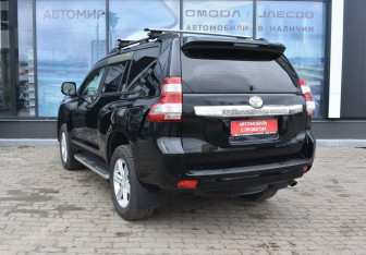 Подержанный автомобиль Toyota Land Cruiser Prado 2015 года (7 фото)