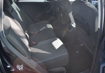 Подержанный автомобиль Volkswagen Tiguan 2017 года (11 фото)