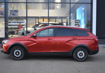 Подержанный автомобиль LADA (ВАЗ) Vesta Wagon 2019 года (8 фото)