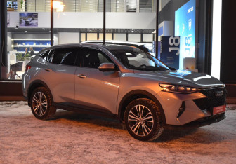 Подержанный автомобиль Haval F7 2022 года (3 фото)