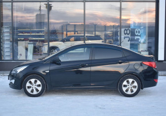 Подержанный автомобиль Hyundai Solaris Sedan 2014 года (8 фото)