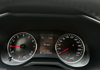 Подержанный автомобиль Toyota RAV4 2020 года (13 фото)