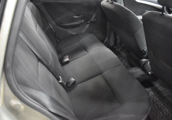 Подержанный автомобиль Nissan Almera Sedan 2013 года (11 фото)