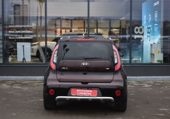 Подержанный автомобиль Kia Soul 2017 года (6 фото)