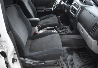 Подержанный автомобиль Mitsubishi Pajero Sport 2007 года (10 фото)