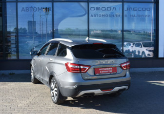 Подержанный автомобиль LADA (ВАЗ) Vesta Wagon 2018 года (7 фото)