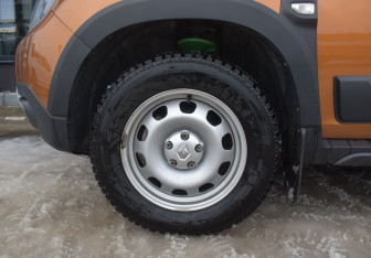 Подержанный автомобиль Renault Duster 2021 года (9 фото)