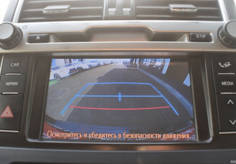 Подержанный автомобиль Toyota Land Cruiser Prado 2015 года (18 фото)