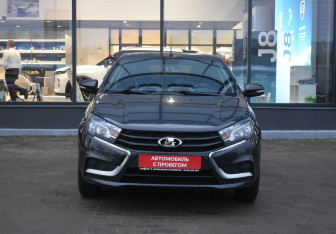 Подержанный автомобиль LADA (ВАЗ) Vesta Sedan 2017 года (2 фото)