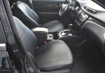 Подержанный автомобиль Nissan X-Trail 2017 года (10 фото)