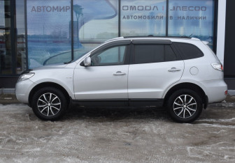 Подержанный автомобиль Hyundai Santa Fe 2008 года (8 фото)