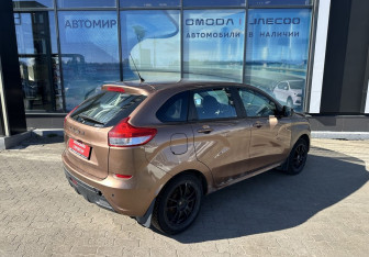Подержанный автомобиль LADA (ВАЗ) XRAY 2018 года (5 фото)
