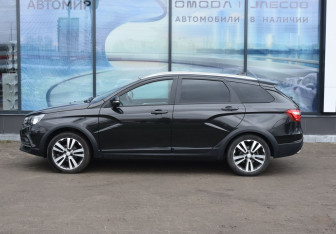 Подержанный автомобиль LADA (ВАЗ) Vesta Wagon 2018 года (8 фото)