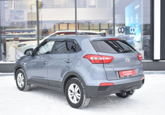 Подержанный автомобиль Hyundai Creta 2019 года (7 фото)