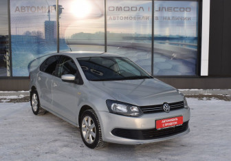 Подержанный автомобиль Volkswagen Polo Sedan 2012 года (3 фото)