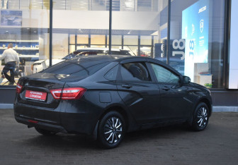 Подержанный автомобиль LADA (ВАЗ) Vesta Sedan 2017 года (5 фото)
