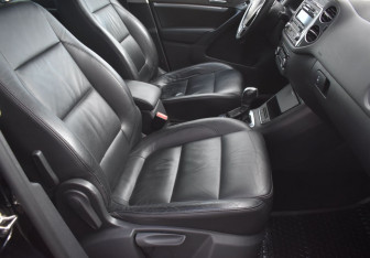 Подержанный автомобиль Volkswagen Tiguan 2011 года (10 фото)