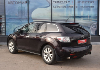 Подержанный автомобиль Mazda CX-7 2007 года (7 фото)