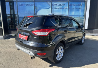 Подержанный автомобиль Ford Kuga 2013 года (5 фото)