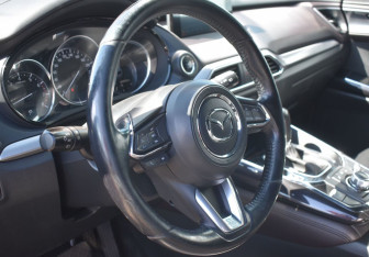 Подержанный автомобиль Mazda CX-9 2017 года (17 фото)