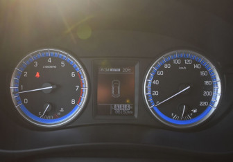 Подержанный автомобиль Suzuki SX4 Hatchback 2014 года (13 фото)