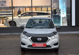 Подержанный автомобиль Datsun mi-DO 2015 года (2 фото)