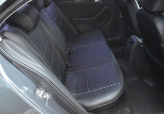 Подержанный автомобиль Volkswagen Jetta Sedan 2013 года (11 фото)