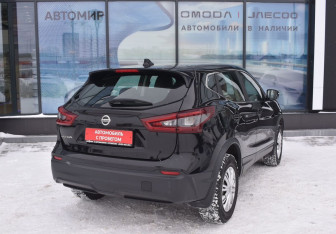 Подержанный автомобиль Nissan Qashqai 2021 года (5 фото)