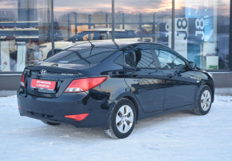 Подержанный автомобиль Hyundai Solaris Sedan 2014 года (5 фото)